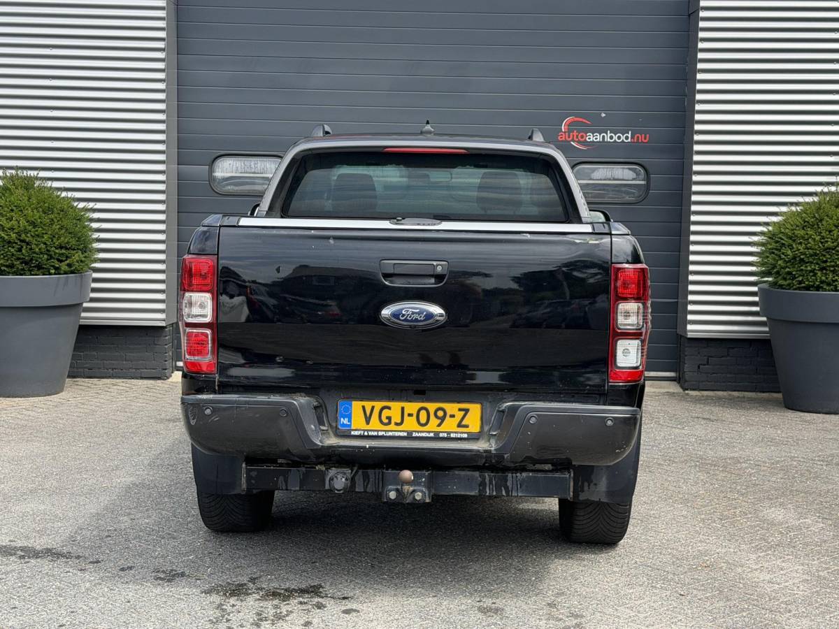 Ford Ranger Ford Ranger 2.0 EcoBlue Wildtrak Supercab | Trekhaak | Camera | Navigatie | DAB | Stoelverwarming | Lederen Bekleding |