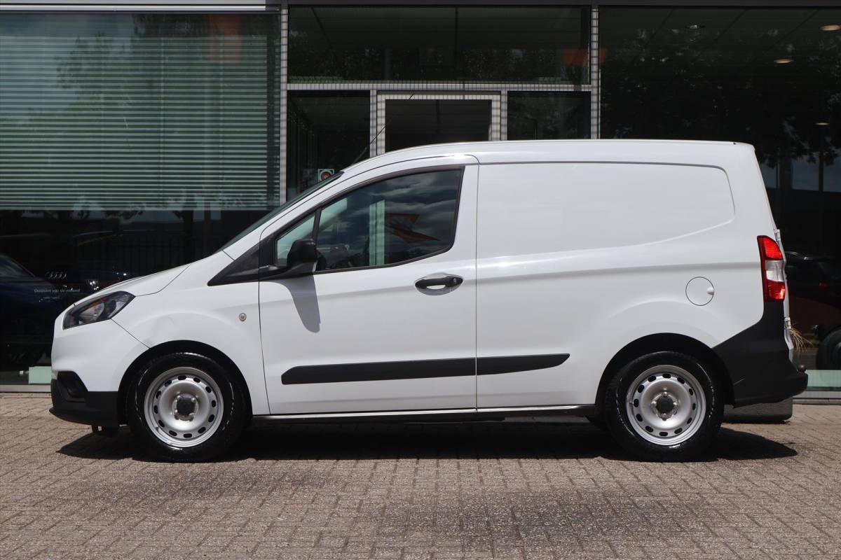 Ford Transit Courier Ford Transit Courier GB 1.5 TDCi Duratorq 100pk I EX BTW I Airco | Trekhaak |