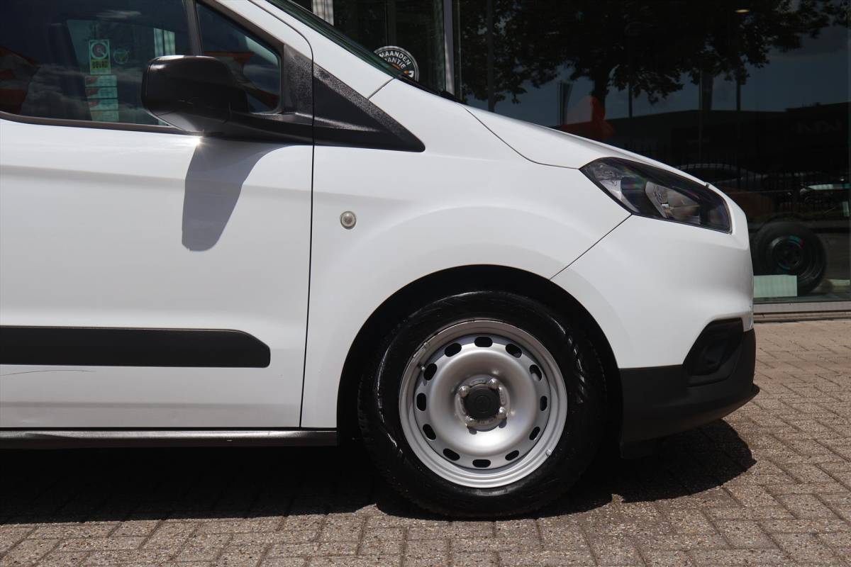 Ford Transit Courier Ford Transit Courier GB 1.5 TDCi Duratorq 100pk I EX BTW I Airco | Trekhaak |