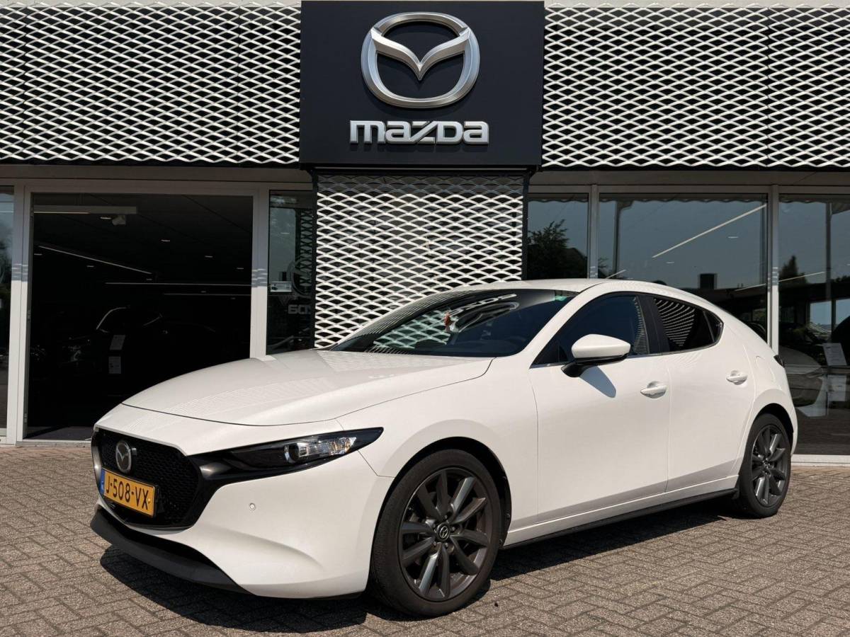 Mazda 3 Mazda 3 2.0 e-SkyActiv-X M Hybrid 180 Comfort met Bose | Leer | Achteruitrij Camera |
