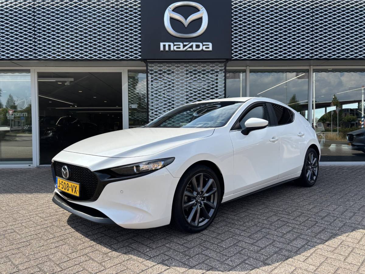 Mazda 3 Mazda 3 2.0 e-SkyActiv-X M Hybrid 180 Comfort met Bose | Leer | Achteruitrij Camera |