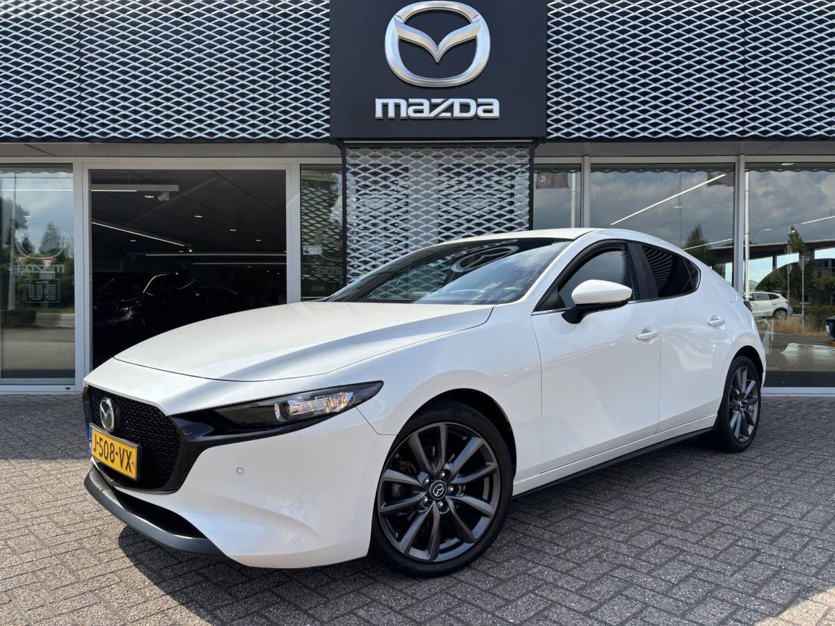 Mazda 3 Mazda 3 2.0 e-SkyActiv-X M Hybrid 180 Comfort met Bose | Leer | Achteruitrij Camera |