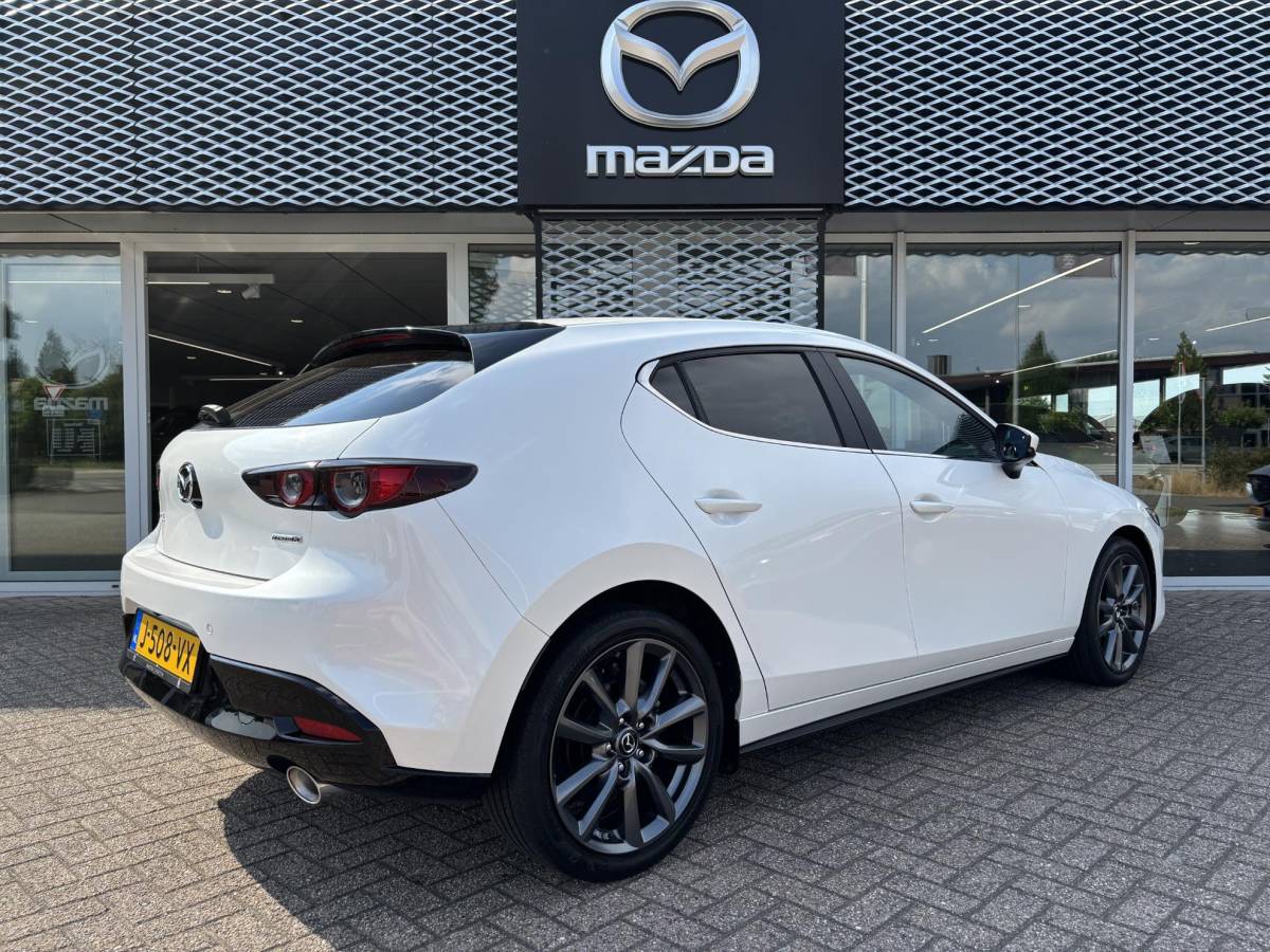 Mazda 3 Mazda 3 2.0 e-SkyActiv-X M Hybrid 180 Comfort met Bose | Leer | Achteruitrij Camera |
