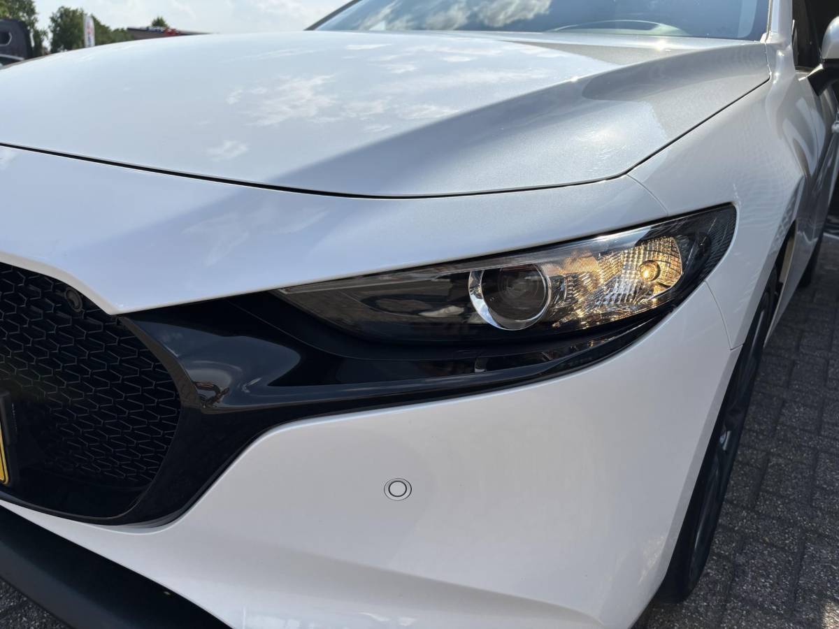Mazda 3 Mazda 3 2.0 e-SkyActiv-X M Hybrid 180 Comfort met Bose | Leer | Achteruitrij Camera |