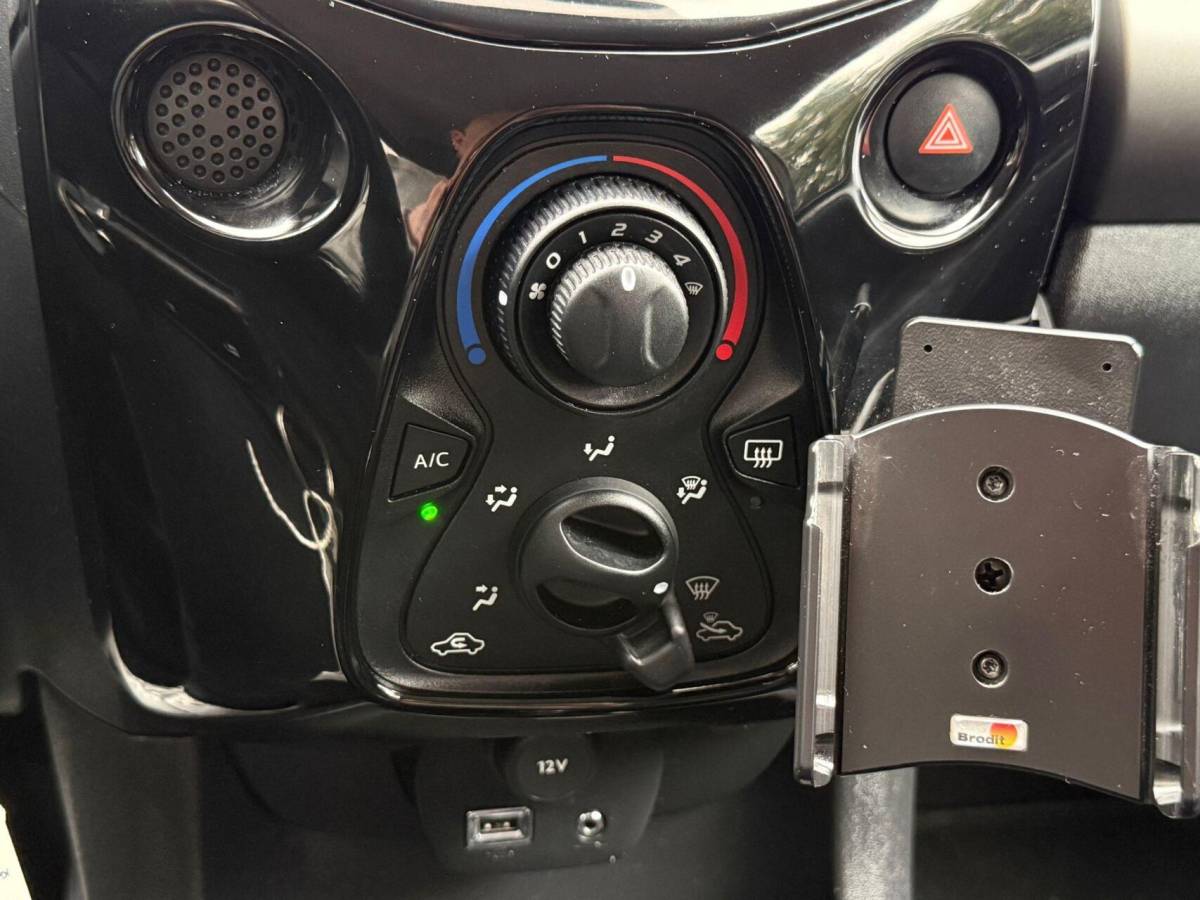 Citroën C1 Citroen C1 1.0 VTi Shine | Automaat | Airco | Bluetooth | NW APK!