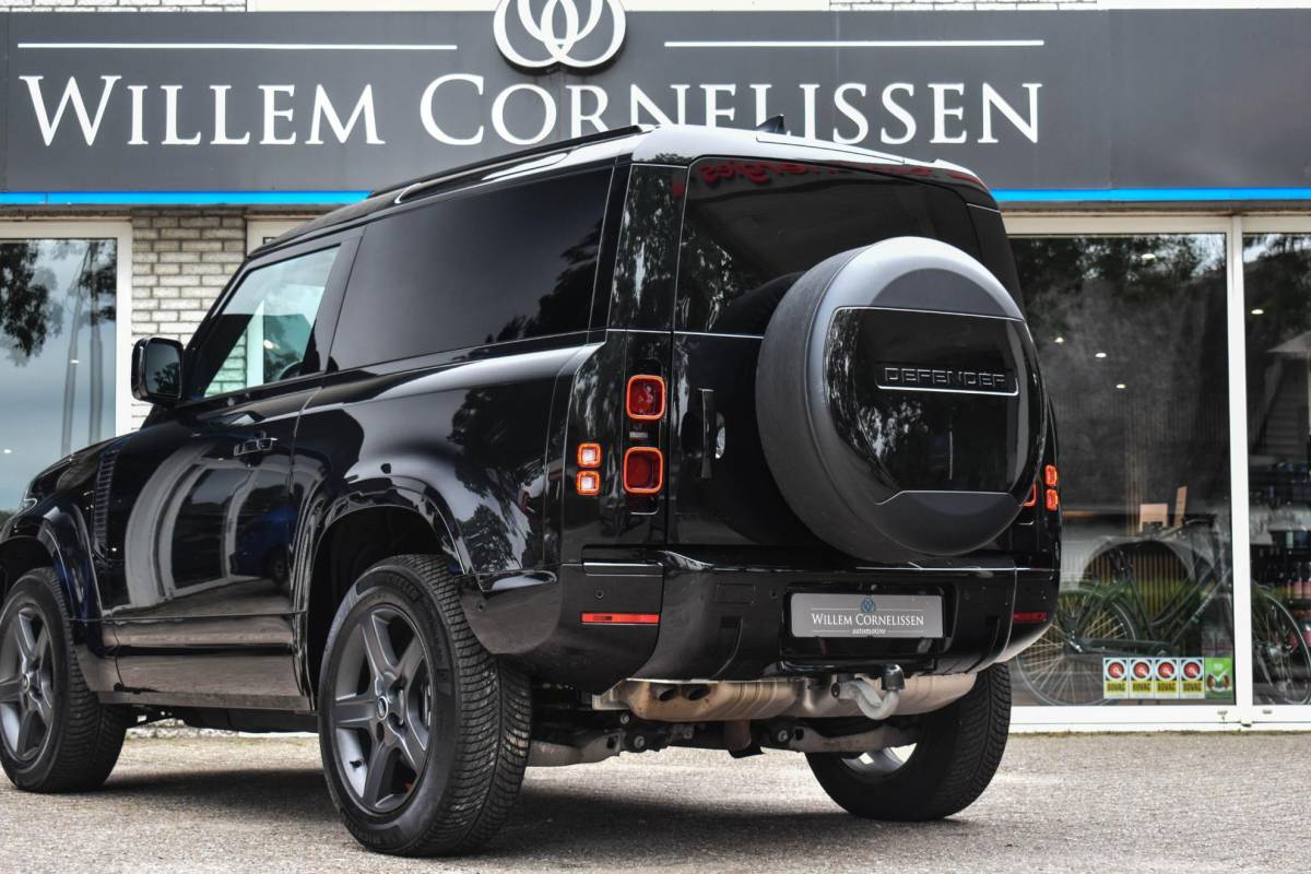 Land Rover Defender Land Rover Defender 3.0 D200 90 MHEV SE 90 Trekhaak Meridian Sound Leder