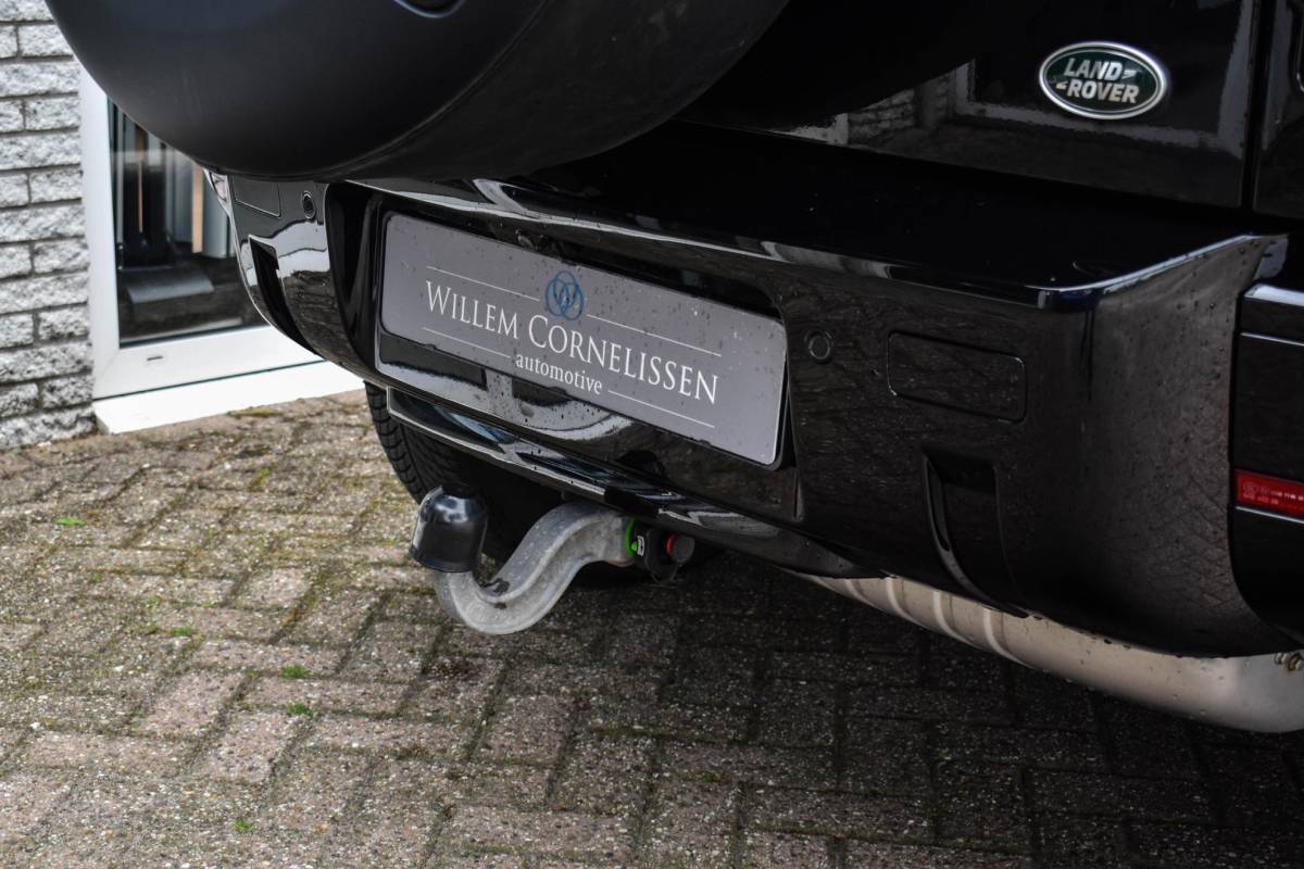 Land Rover Defender Land Rover Defender 3.0 D200 90 MHEV SE 90 Trekhaak Meridian Sound Leder