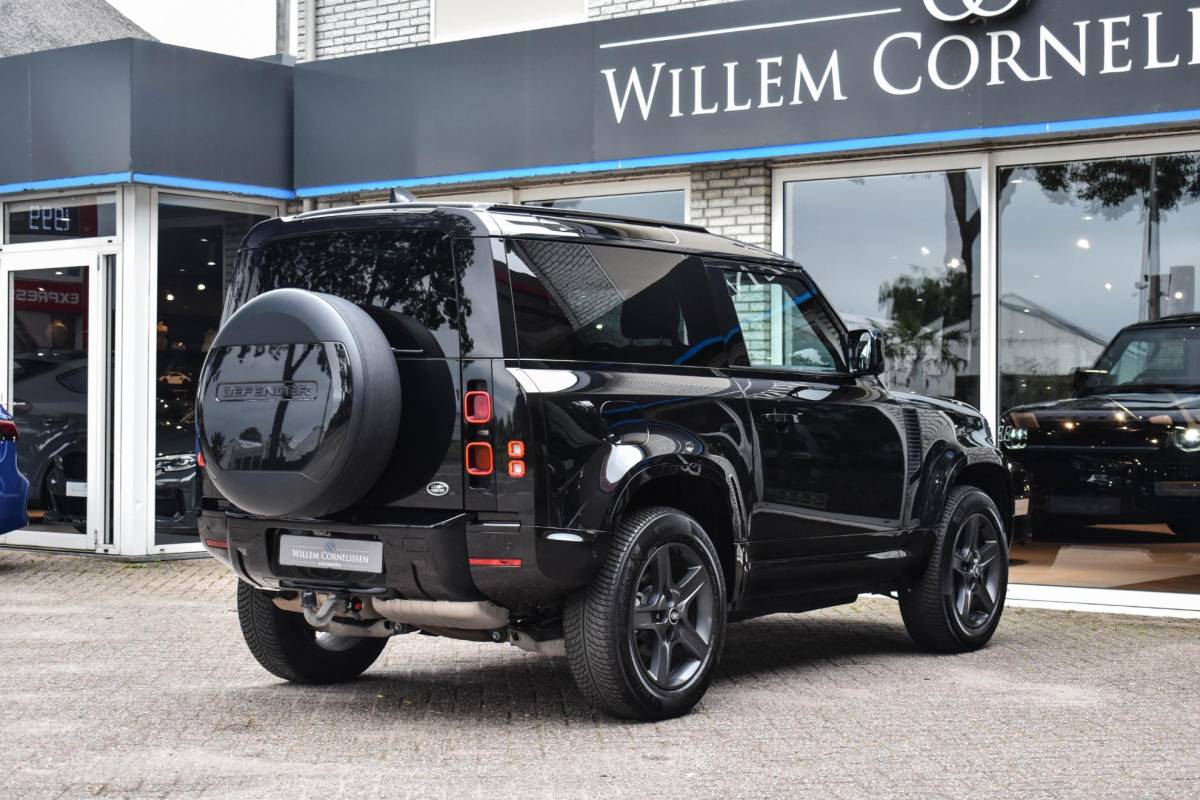 Land Rover Defender Land Rover Defender 3.0 D200 90 MHEV SE 90 Trekhaak Meridian Sound Leder