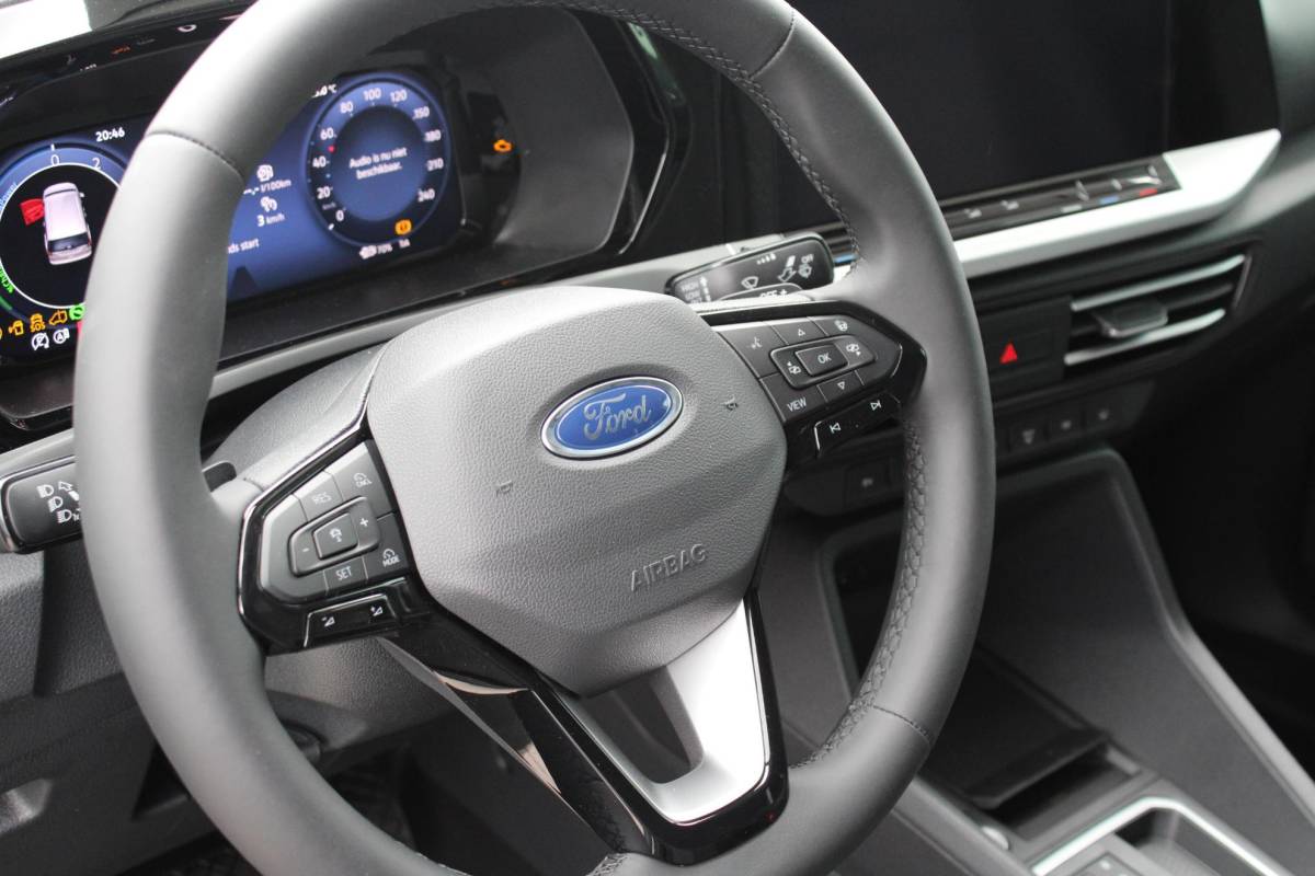 Ford Transit Connect Ford Transit Connect 1.5 EcoBoost PHEV L2 Limited Voorraad! | Stoel + Stuurverwarming | Adaptieve Cruise Control | Led koplampen | Led achterlichten