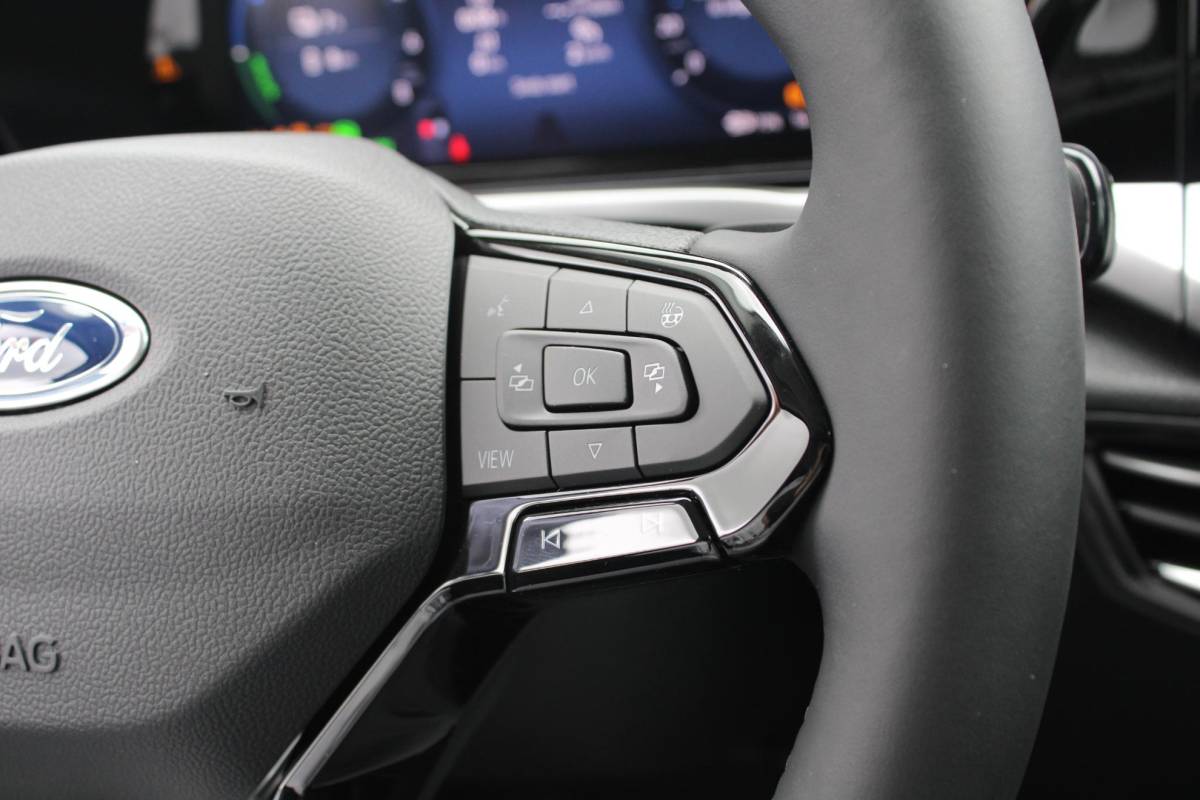 Ford Transit Connect Ford Transit Connect 1.5 EcoBoost PHEV L2 Limited Voorraad! | Stoel + Stuurverwarming | Adaptieve Cruise Control | Led koplampen | Led achterlichten