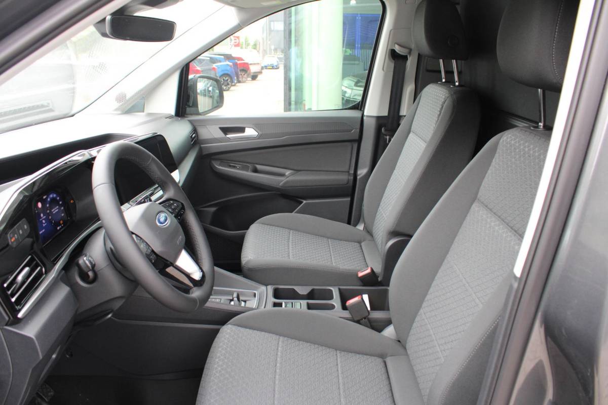 Ford Transit Connect Ford Transit Connect 1.5 EcoBoost PHEV L2 Limited Voorraad! | Stoel + Stuurverwarming | Adaptieve Cruise Control | Led koplampen | Led achterlichten
