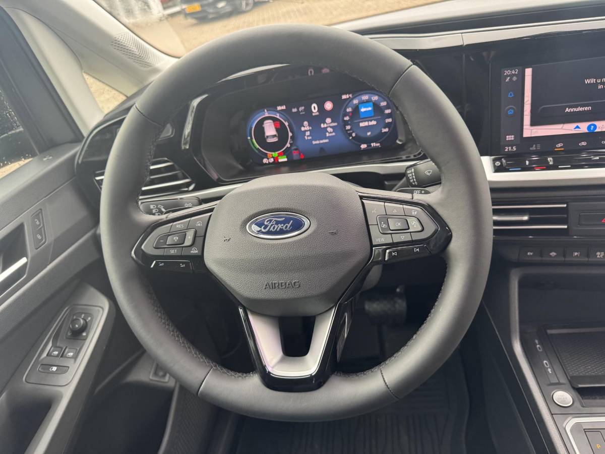 Ford Transit Connect Ford Transit Connect 1.5 EcoBoost PHEV L2 Limited 150pk | Comfort Pack | Adaptieve Cruise | Led koplampen | Led achterlichten
