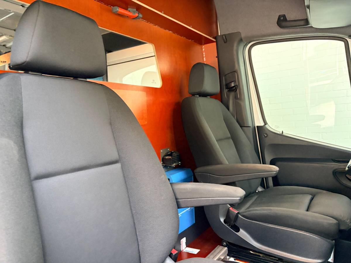 Mercedes-Benz Sprinter Mercedes-Benz Sprinter Automaat Servicewagen 314 2.2 CDI 140PK L2H2 euro6 BOTT, Victron V230, Standkachel Trekhaak RIJKLAARPRIJS
