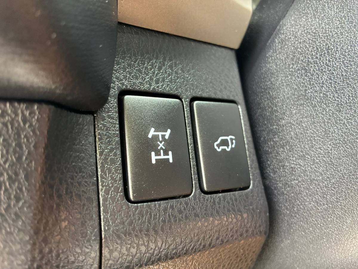 Toyota RAV4 Toyota RAV4 2.0 Executive Business 4WD | Leder + Cruise + Clima nu € 10.975,-!!!