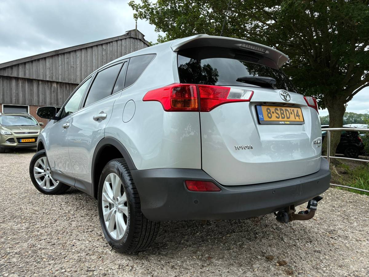 Toyota RAV4 Toyota RAV4 2.0 Executive Business 4WD | Leder + Cruise + Clima nu € 10.975,-!!!