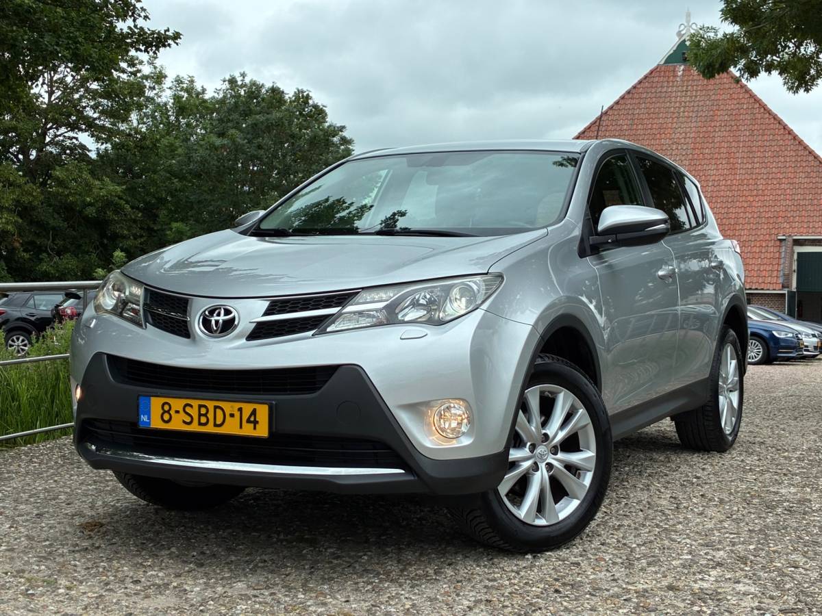Toyota RAV4 Toyota RAV4 2.0 Executive Business 4WD | Leder + Cruise + Clima nu € 10.975,-!!!