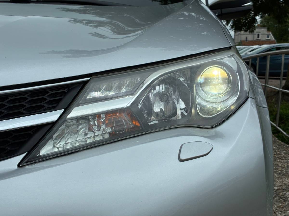 Toyota RAV4 Toyota RAV4 2.0 Executive Business 4WD | Leder + Cruise + Clima nu € 10.975,-!!!