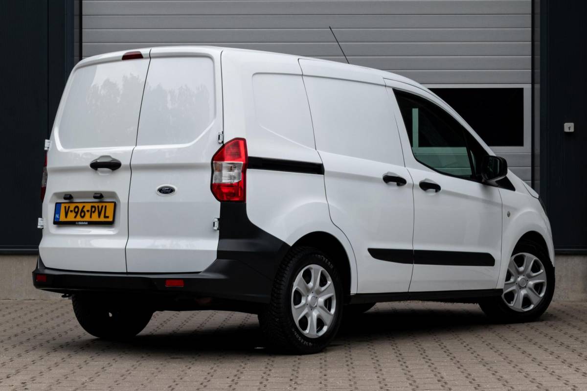 Ford Transit Courier Ford Transit Courier 1.0 Trend EcoBoost S&S|INCL. APK & SERVICEBEURT