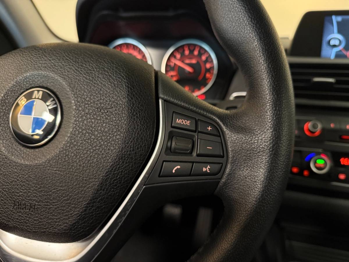 BMW 1 Serie BMW 1-serie 114i EDE Corporate Lease Edition *2de Eigenaar/Dealer OH* Camera|Cruise|Navi|PDC|NAP