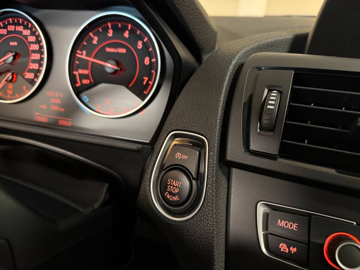 BMW 1 Serie BMW 1-serie 114i EDE Corporate Lease Edition *2de Eigenaar/Dealer OH* Camera|Cruise|Navi|PDC|NAP