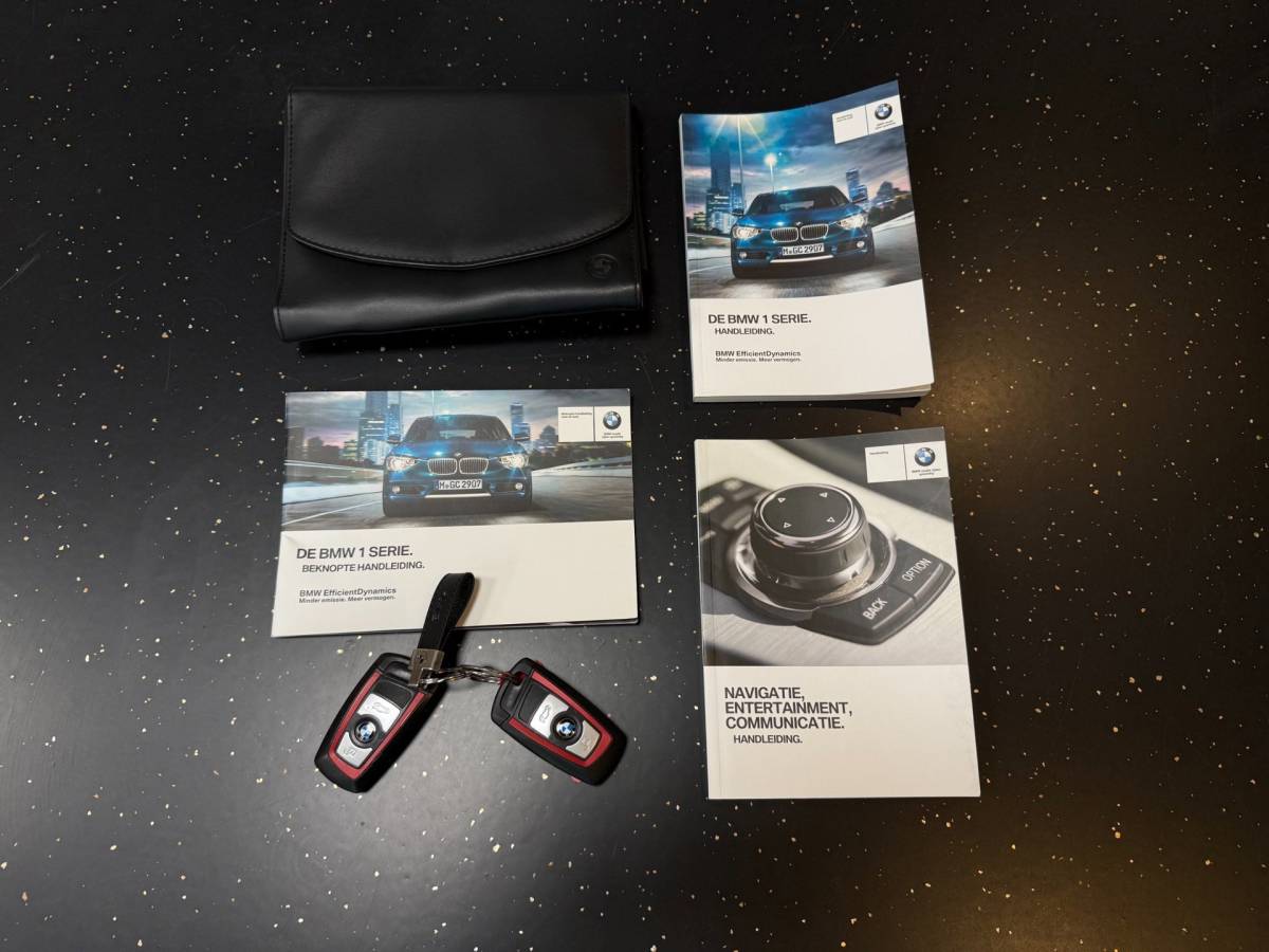 BMW 1 Serie BMW 1-serie 114i EDE Corporate Lease Edition *2de Eigenaar/Dealer OH* Camera|Cruise|Navi|PDC|NAP