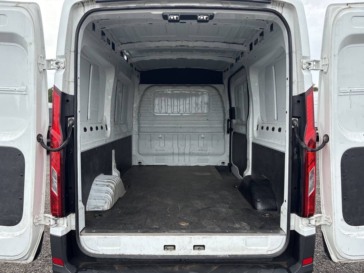 Maxus eDeliver9 Maxus eDeliver 9 L2H2 72kWh 280km Stads-WLTP Snelladen LED Carplay Cruise control Camera Airco Parkeersensoren v+a
