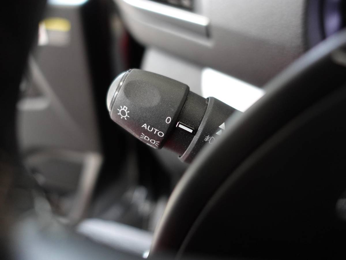Opel Vivaro Opel Vivaro 2.0 CDTI 145 pk L3H1 Edition 3-zits Automaat Airco Navigatie Bluetooth Trekhaak