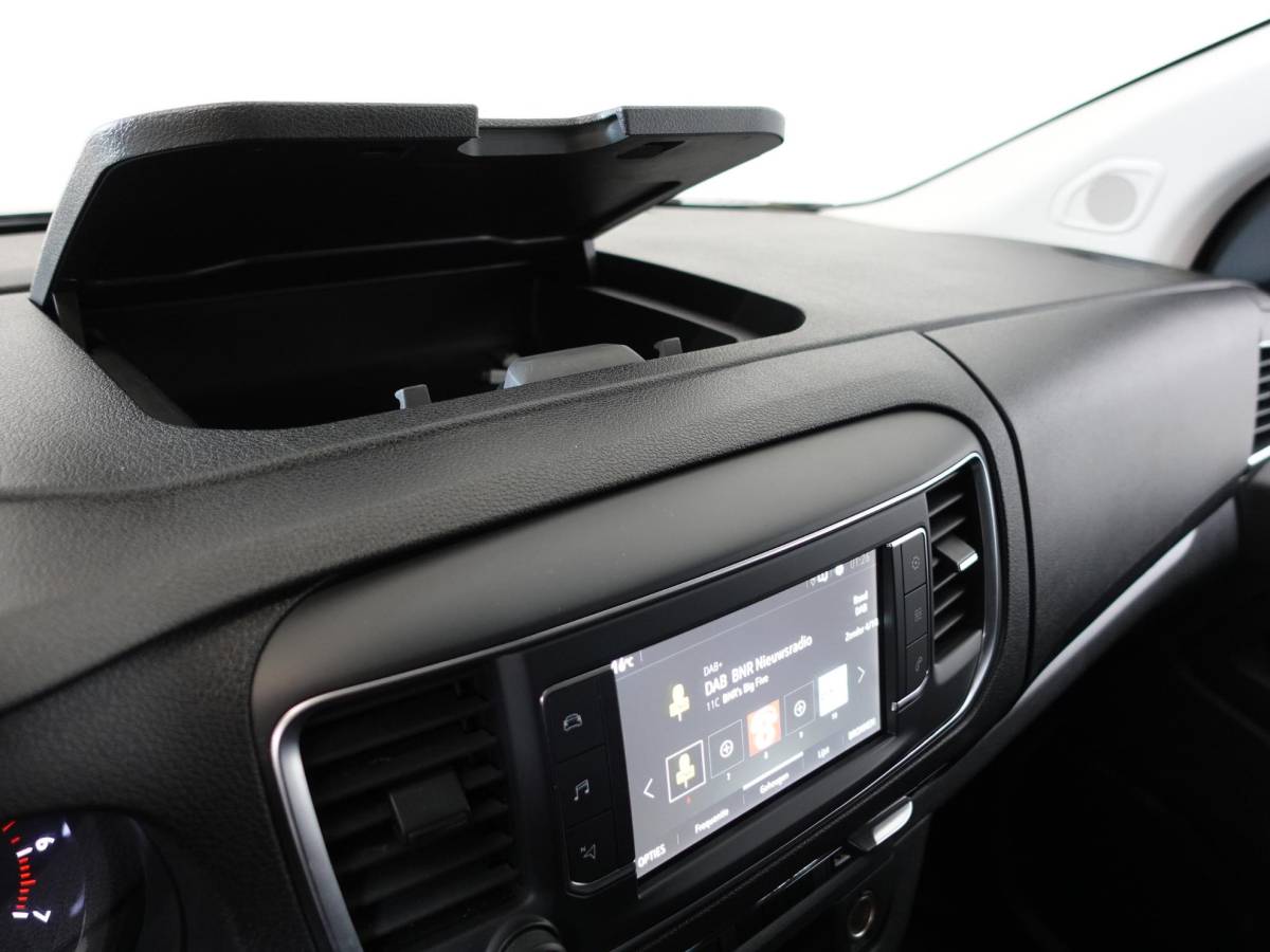 Opel Vivaro Opel Vivaro 2.0 CDTI 145 pk L3H1 Edition 3-zits Automaat Airco Navigatie Bluetooth Trekhaak