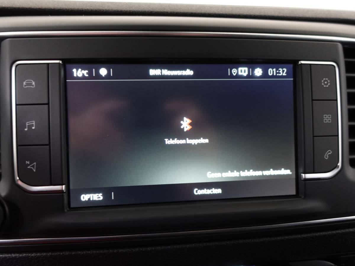 Opel Vivaro Opel Vivaro 2.0 CDTI 145 pk L3H1 Edition 3-zits Automaat Airco Navigatie Bluetooth Trekhaak