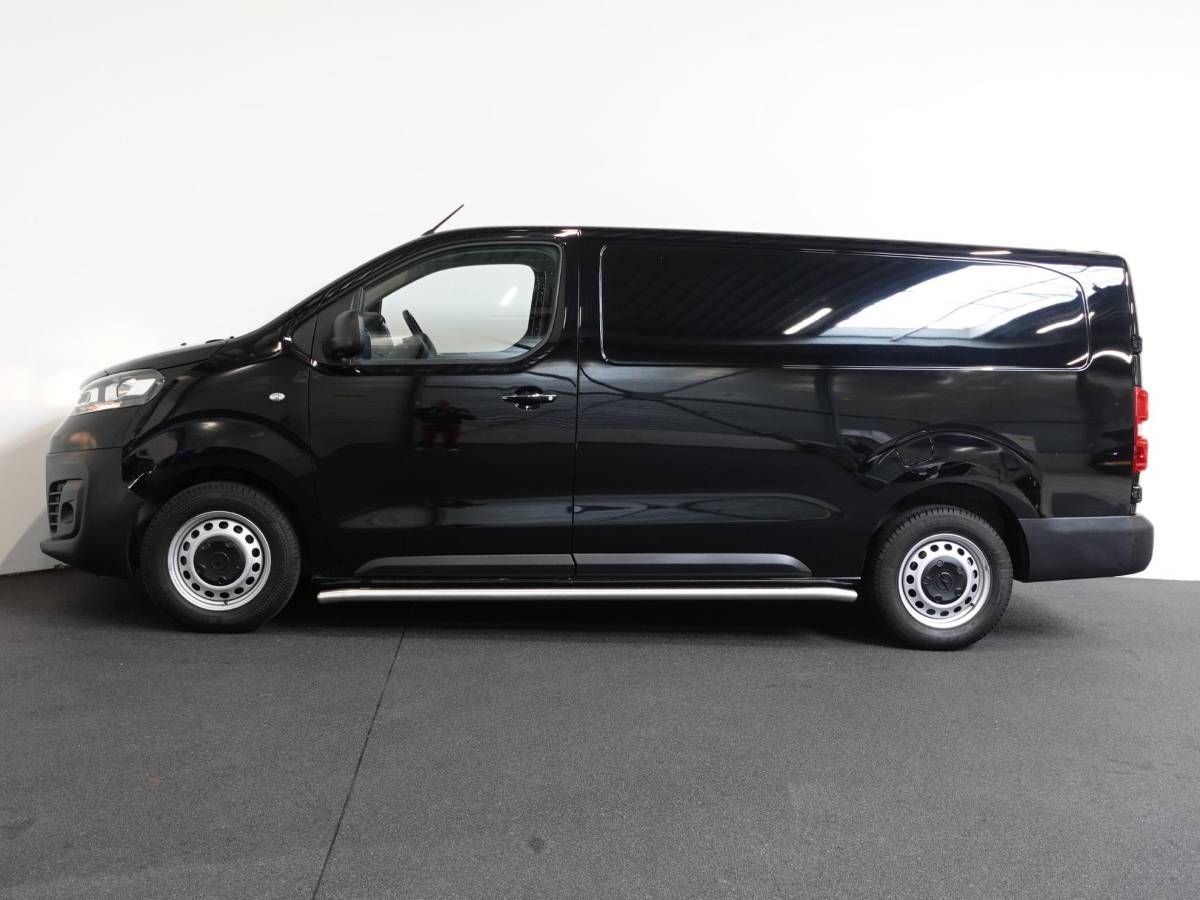 Opel Vivaro Opel Vivaro 2.0 CDTI 145 pk L3H1 Edition 3-zits Automaat Airco Navigatie Bluetooth Trekhaak