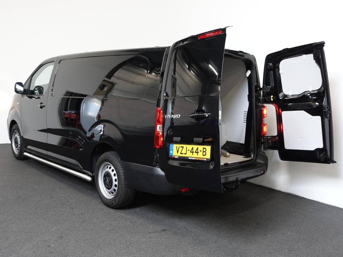 Opel Vivaro Opel Vivaro 2.0 CDTI 145 pk L3H1 Edition 3-zits Automaat Airco Navigatie Bluetooth Trekhaak