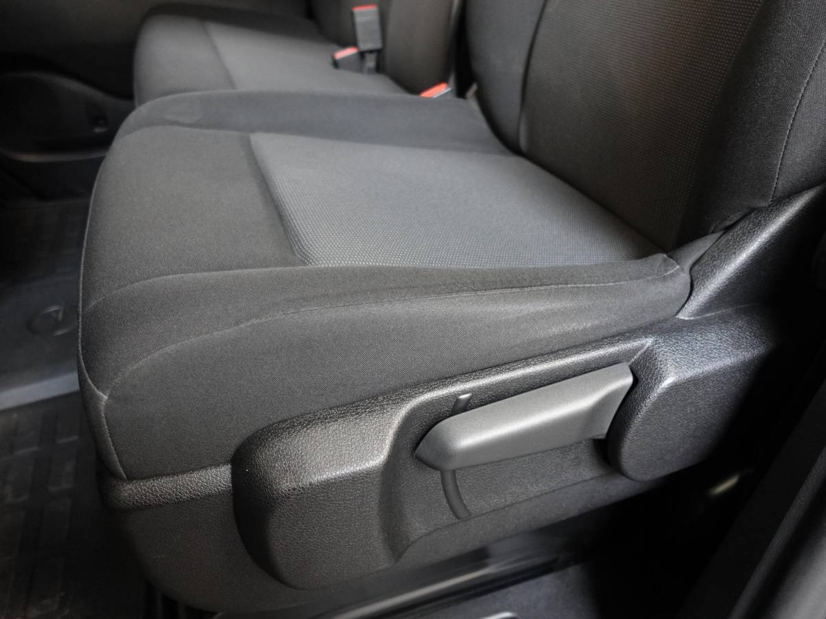 Opel Vivaro Opel Vivaro 2.0 CDTI 145 pk L3H1 Edition 3-zits Automaat Airco Navigatie Bluetooth Trekhaak