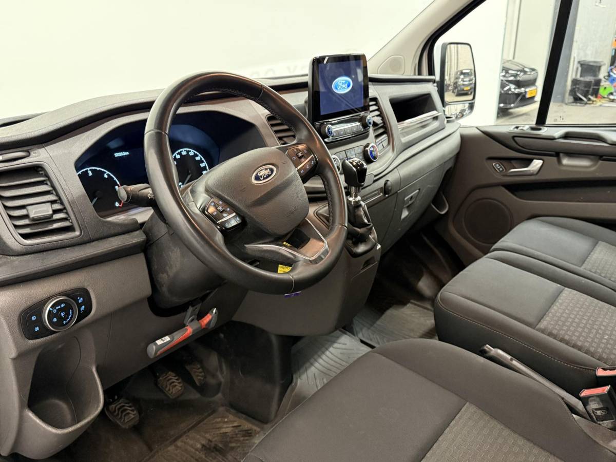Ford Transit Custom Ford Transit Custom 300 2.0 TDCI L2H1 Trend Navigatie Parkeersensoren Camera