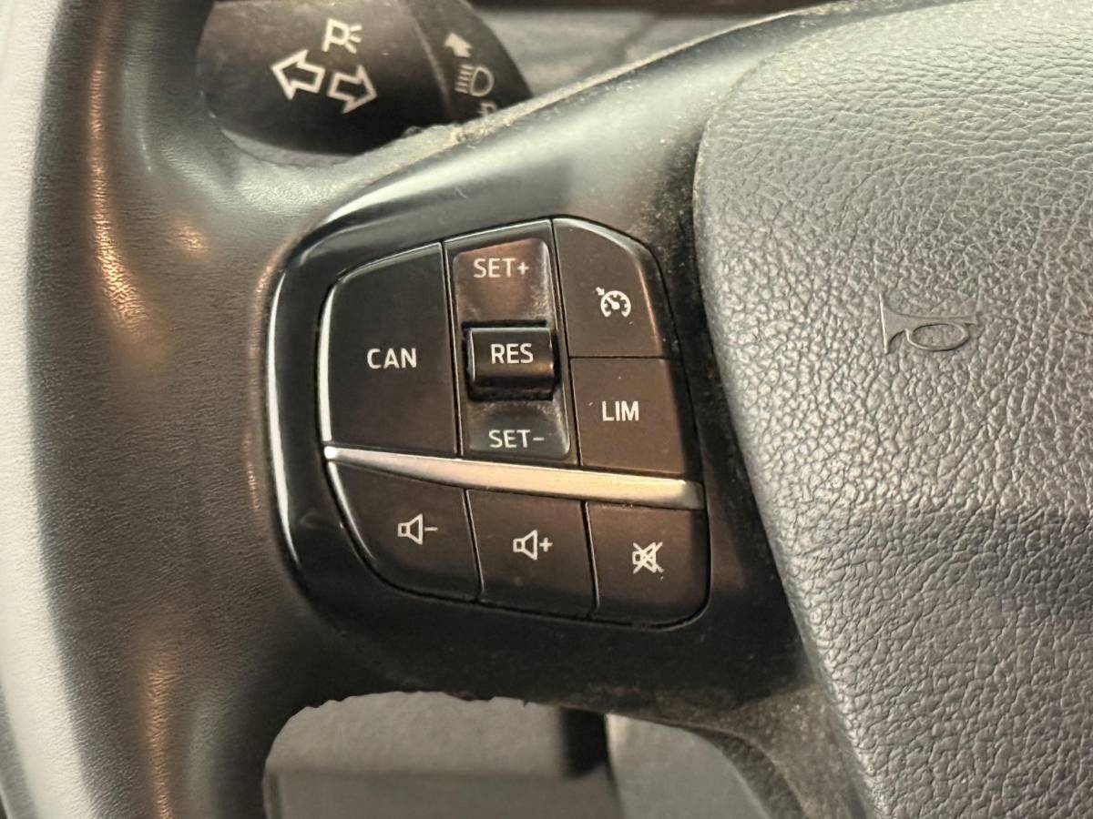 Ford Transit Custom Ford Transit Custom 300 2.0 TDCI L2H1 Trend Navigatie Parkeersensoren Camera