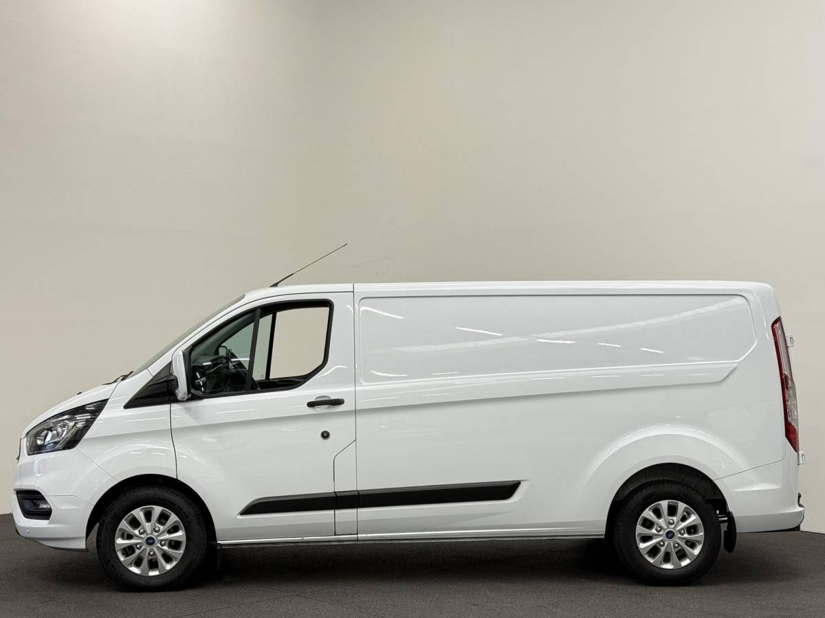 Ford Transit Custom Ford Transit Custom 300 2.0 TDCI L2H1 Trend Navigatie Parkeersensoren Camera