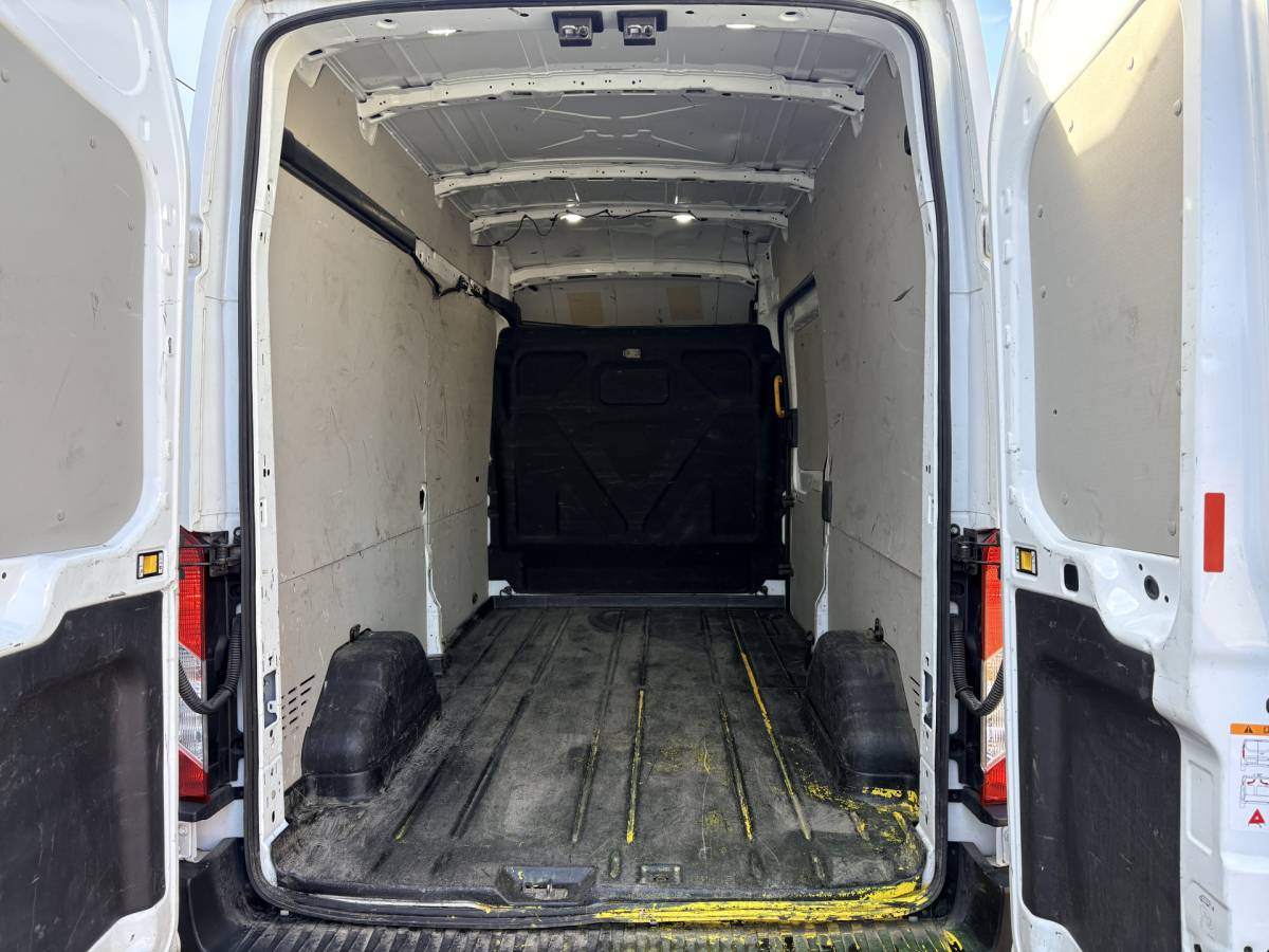 Ford Transit Ford Transit 350 2.0 TDCI 170PK L3H3 Airco Cruise Control Parkeersensoren v+a Voorruitverwarming