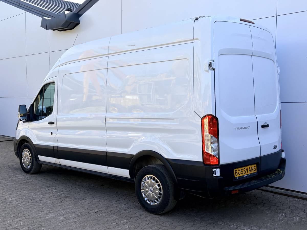 Ford Transit Ford Transit 350 2.0 TDCI 170PK L3H3 Airco Cruise Control Parkeersensoren v+a Voorruitverwarming