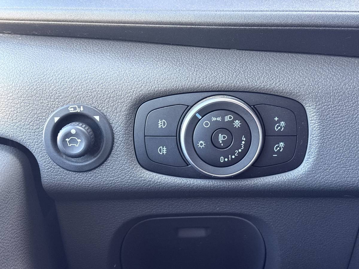 Ford Transit Ford Transit 350 2.0 TDCI 170PK L3H3 Airco Cruise Control Parkeersensoren v+a Voorruitverwarming