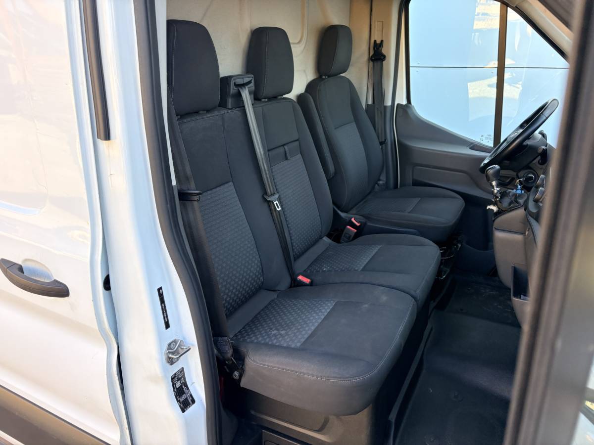 Ford Transit Ford Transit 350 2.0 TDCI 170PK L3H3 Airco Cruise Control Parkeersensoren v+a Voorruitverwarming
