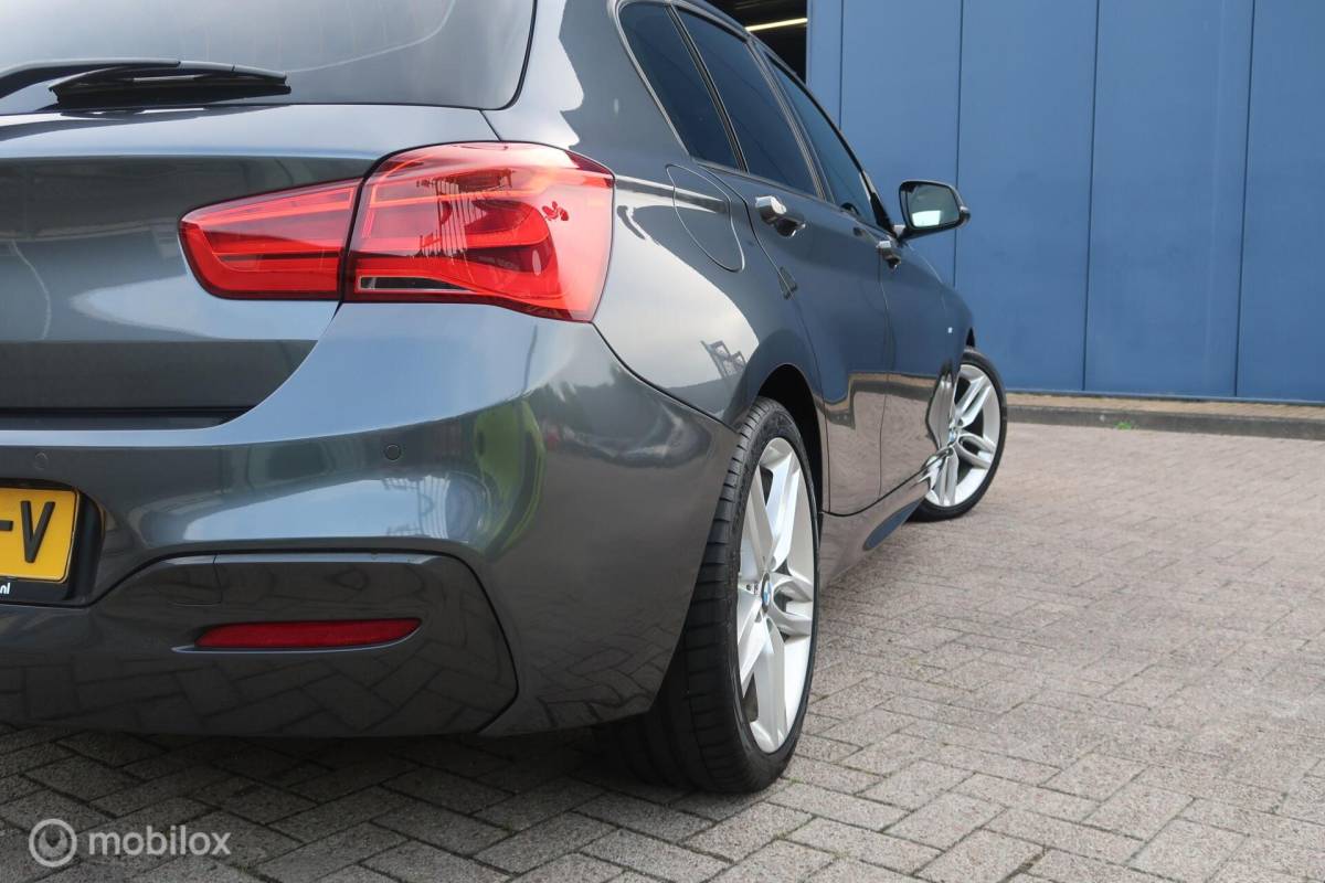 BMW 1 Serie BMW 1-serie 118i M Sport