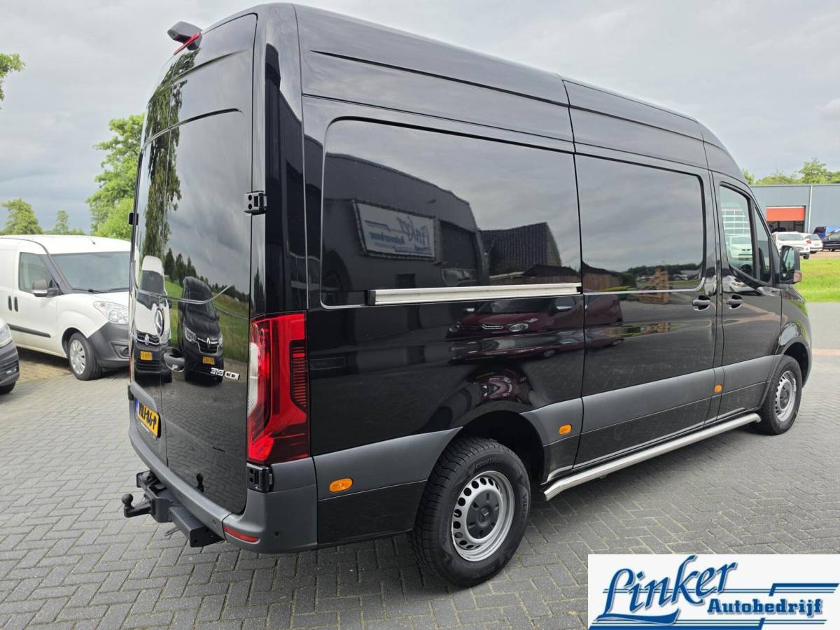 Mercedes-Benz Sprinter Mercedes Sprinter bestel 319 3.0 CDI L2H2 V6/LEDER/TREKH/AUTOMAAT