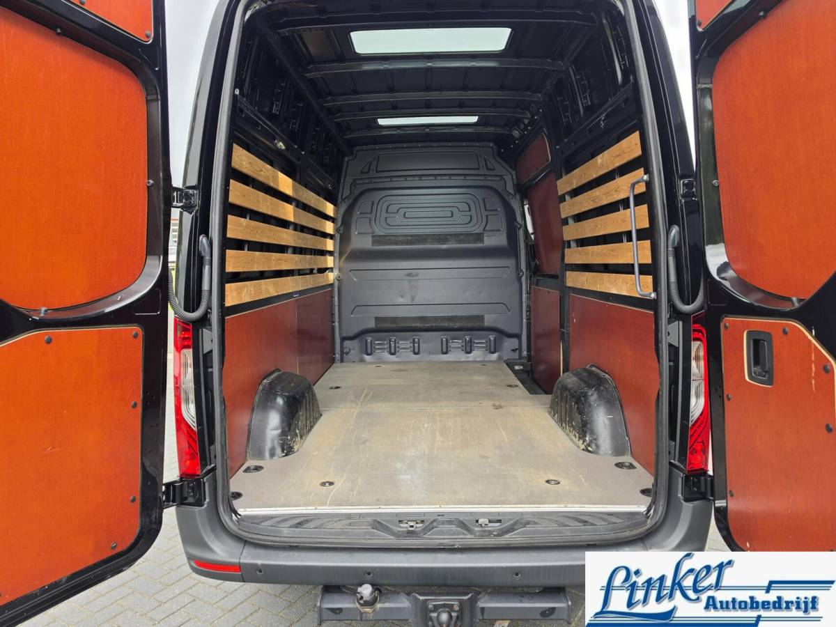 Mercedes-Benz Sprinter Mercedes Sprinter bestel 319 3.0 CDI L2H2 V6/LEDER/TREKH/AUTOMAAT