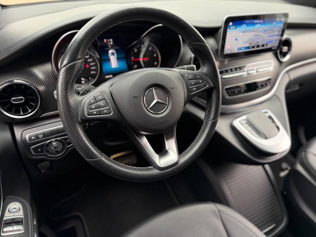 Mercedes-Benz V-Klasse Mercedes-Benz V-klasse 300d Extra Lang DC Avantgarde Edition Luxe AMG Line Dubbele Cabine Navi Groot Leder Airco Cruize zeer nette