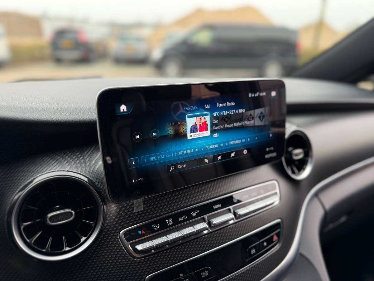 Mercedes-Benz V-Klasse Mercedes-Benz V-klasse 300d Extra Lang DC Avantgarde Edition Luxe AMG Line Dubbele Cabine Navi Groot Leder Airco Cruize zeer nette