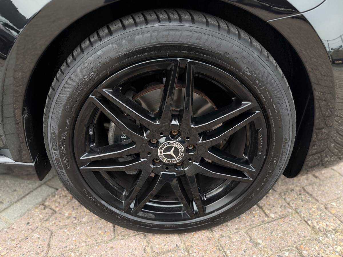 Mercedes-Benz V-Klasse Mercedes-Benz V-klasse 300d Extra Lang DC Avantgarde Edition Luxe AMG Line Dubbele Cabine Navi Groot Leder Airco Cruize zeer nette