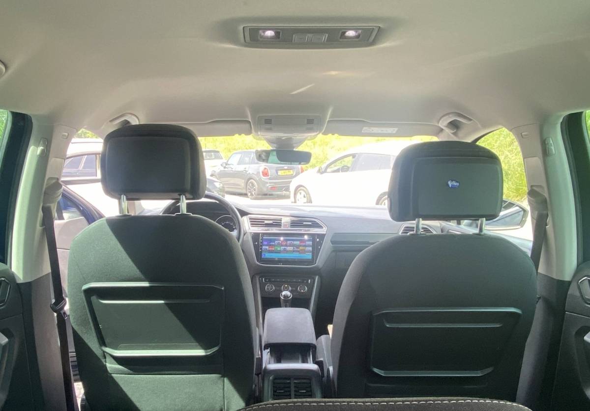 Volkswagen Tiguan Volkswagen Tiguan 1.4 TSI Comfortline Bus./ Facelift/ Clima/ Cam/ Carplay/ Adaptive