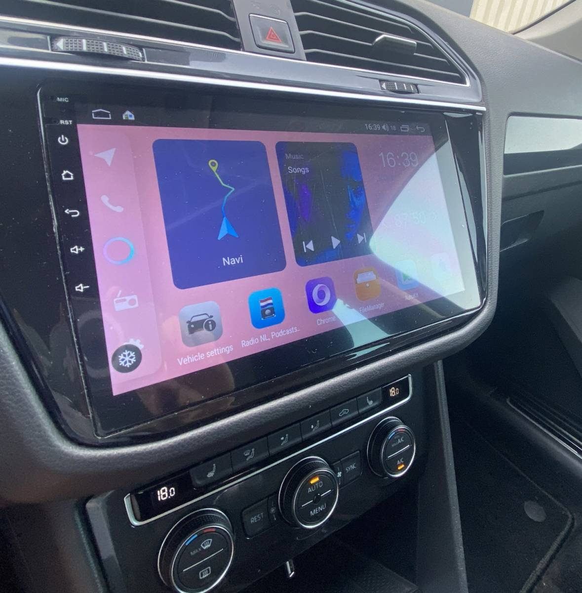 Volkswagen Tiguan Volkswagen Tiguan 1.4 TSI Comfortline Bus./ Facelift/ Clima/ Cam/ Carplay/ Adaptive