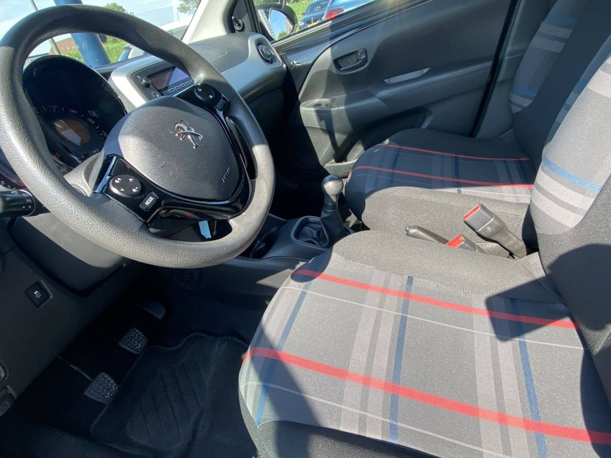 Peugeot 108 Peugeot 108 1.0 e-VTi Active/ Airco/ Elec. ramen/ BT/ Privacyglass/ NAP