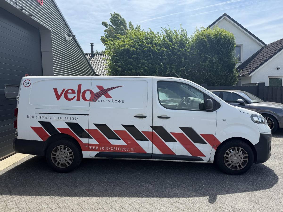 Opel Vivaro Opel Vivaro 2.0 CDTI L2H1 Edition  Navigatie | Camera | DAB | Lederen Bekleding |