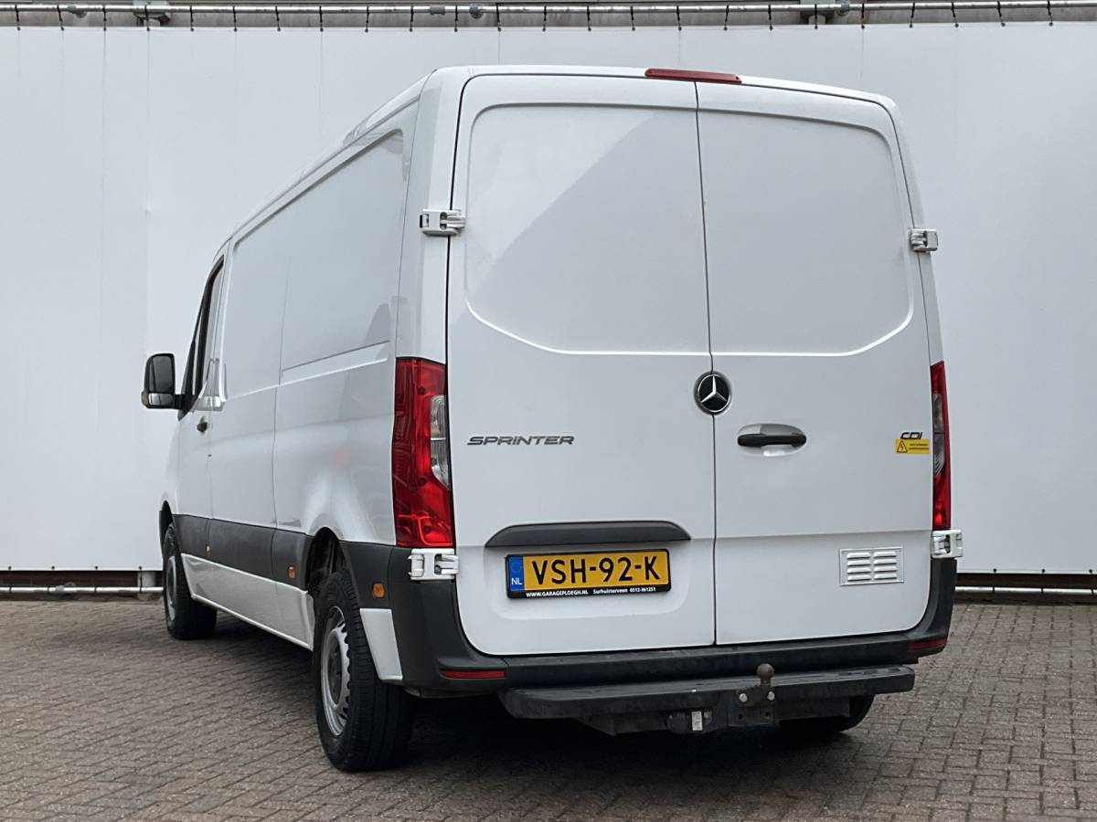 Mercedes-Benz Sprinter Mercedes-Benz Sprinter 3-Pers 314 2.2 CDI 143PK L2H1 Clima Cruise Audio Trekhaak 3-Persoons